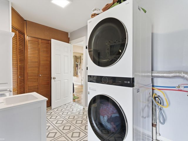 22721 Masonic Boulevard, St Clair Shores, MI 48082