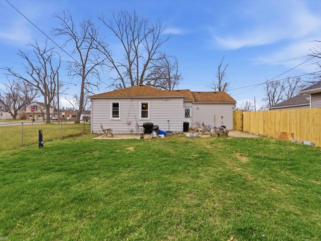 22721 Masonic Boulevard, St Clair Shores, MI 48082