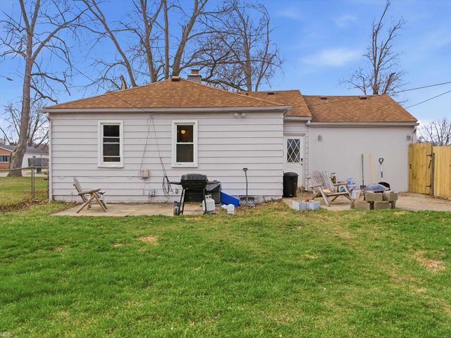 22721 Masonic Boulevard, St Clair Shores, MI 48082