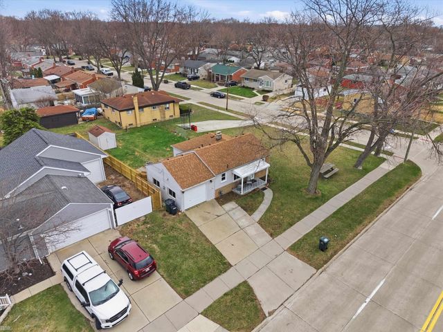 22721 Masonic Boulevard, St Clair Shores, MI 48082