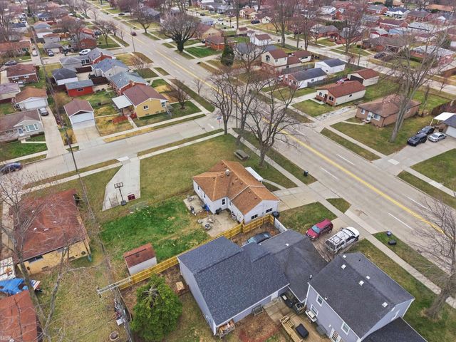 22721 Masonic Boulevard, St Clair Shores, MI 48082