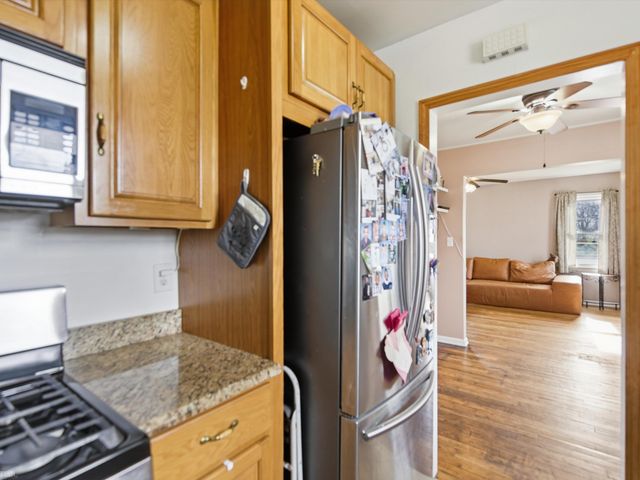 22721 Masonic Boulevard, St Clair Shores, MI 48082