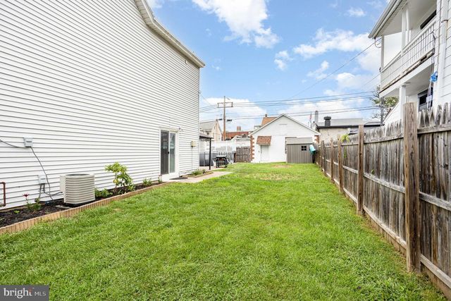 2128 BOAS ST, Harrisburg, PA 17103