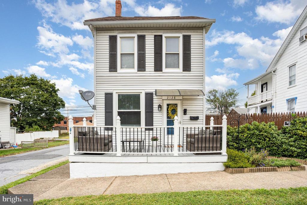 2128 BOAS ST, Harrisburg, PA 17103