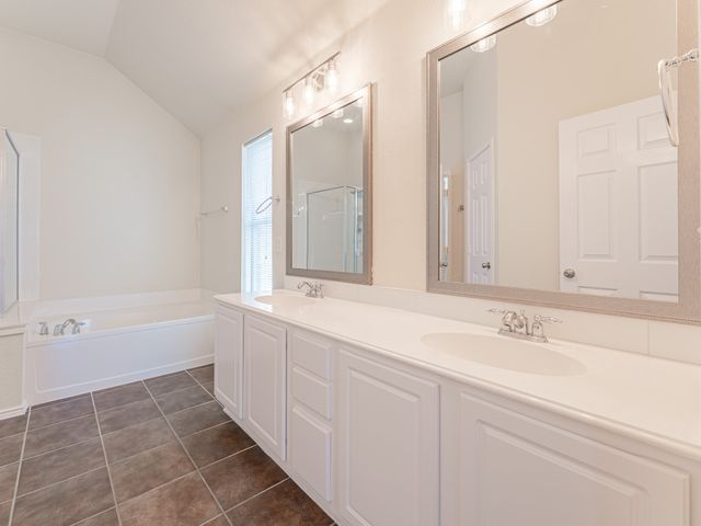 2104 Trinity Lane, Mckinney, TX 75072