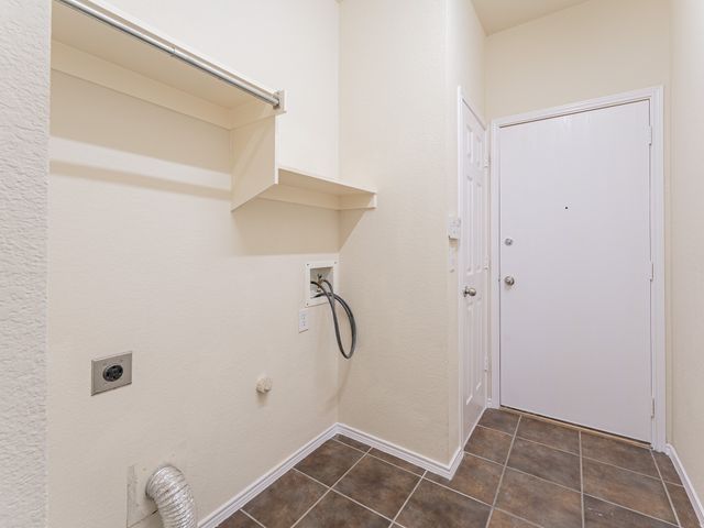 2104 Trinity Lane, Mckinney, TX 75072