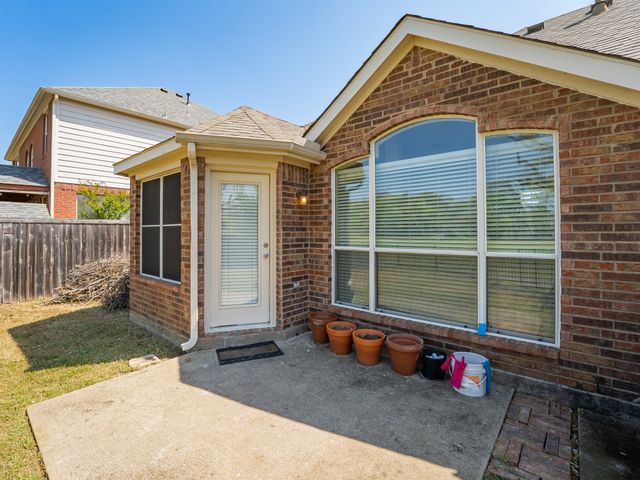 2104 Trinity Lane, Mckinney, TX 75072