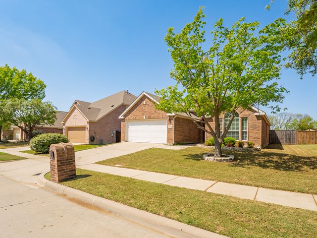 2104 Trinity Lane, Mckinney, TX 75072