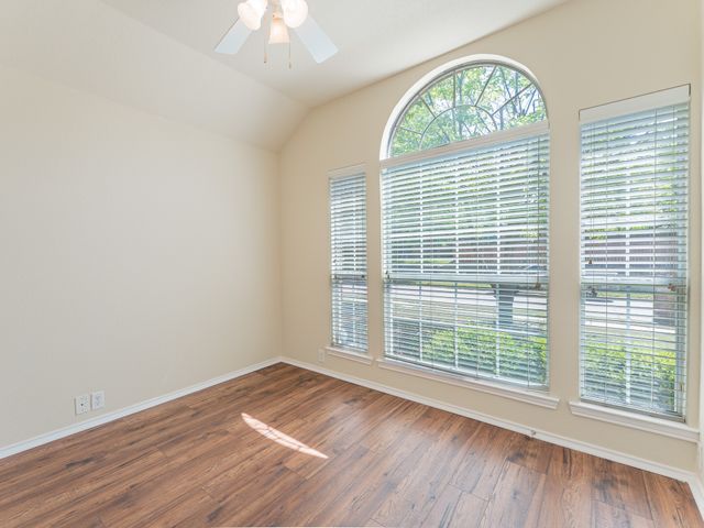 2104 Trinity Lane, Mckinney, TX 75072