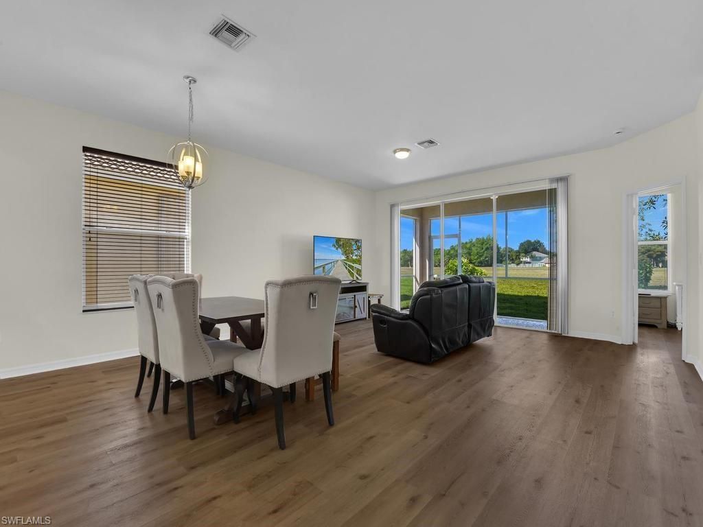 11204 Lakeland CIR, FORT MYERS, FL 33913 — photo 2