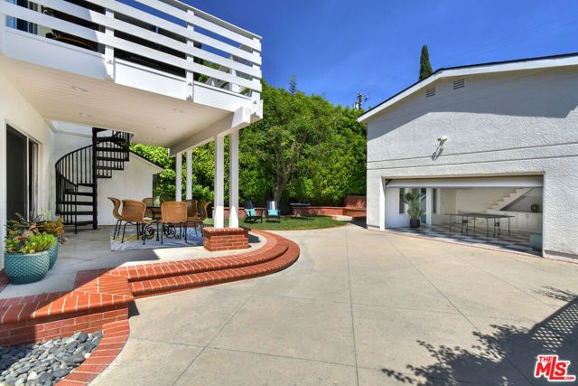 4176 Klump Avenue, Studio City (los Angeles), CA 91602