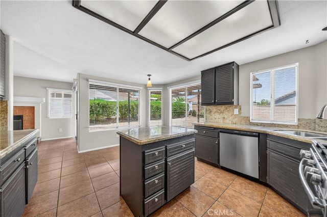 36194 Toulon Drive, Murrieta, CA 92562