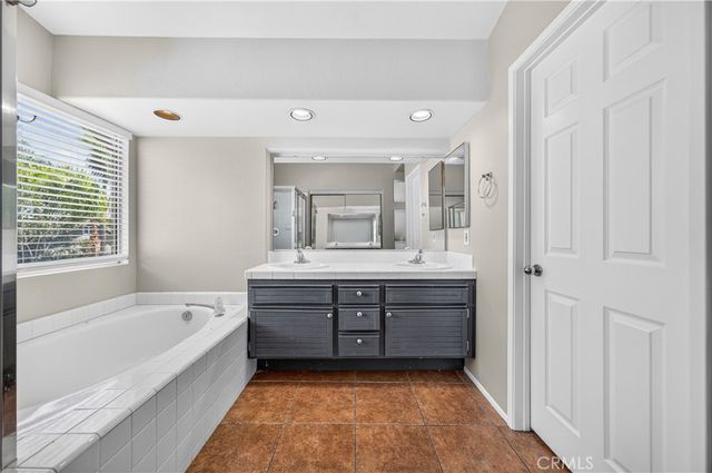 36194 Toulon Drive, Murrieta, CA 92562