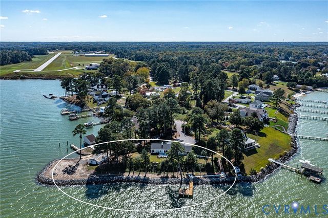 560 Eubank Landing Road, Topping, VA 23169