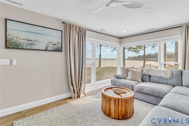 560 Eubank Landing Road, Topping, VA 23169