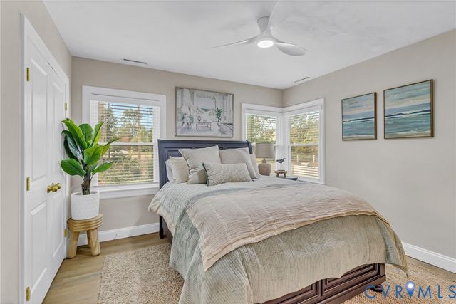 560 Eubank Landing Road, Topping, VA 23169