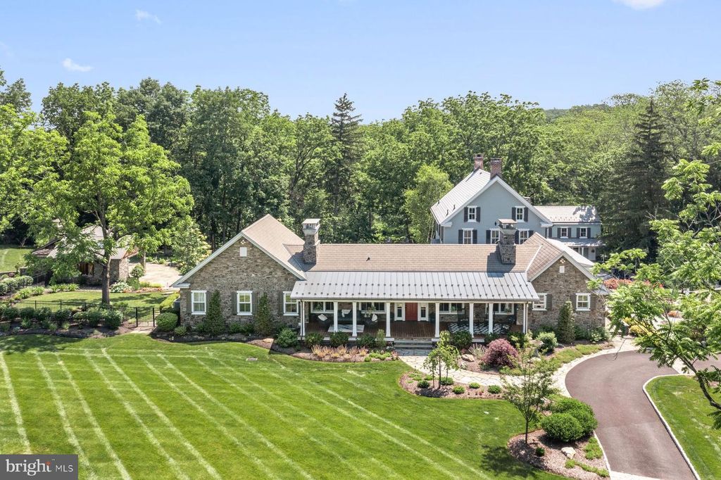 9 BLUEBERRY LN, Perkasie, PA 18944