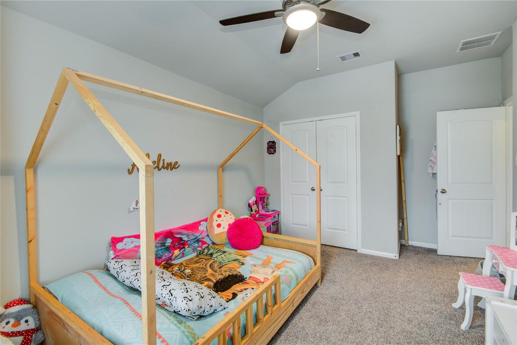 Image 31 of property listing at 5346 Sunny Ray Drive, Katy, TX 77493