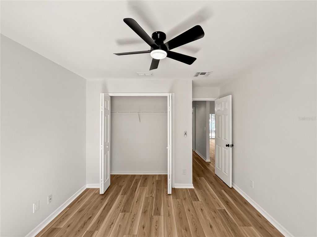 Image 16 of property listing at 4169 WALTHAM FOREST DRIVE, Tavares, FL 32778