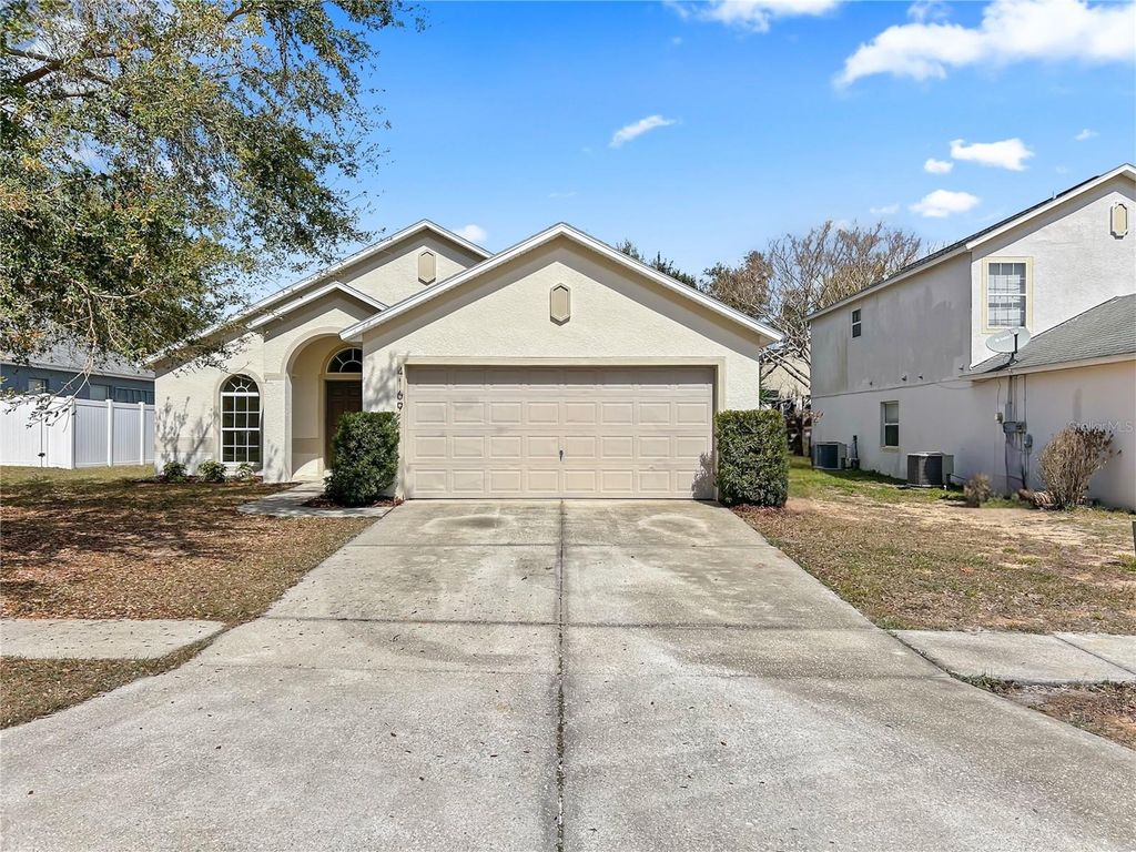 Image 19 of property listing at 4169 WALTHAM FOREST DRIVE, Tavares, FL 32778
