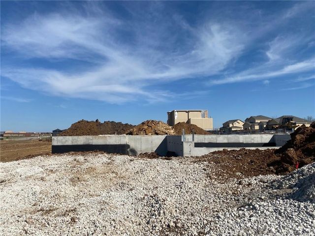 19317 Skyview Lane, Spring Hill, KS 66083