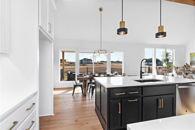 19317 Skyview Lane, Spring Hill, KS 66083