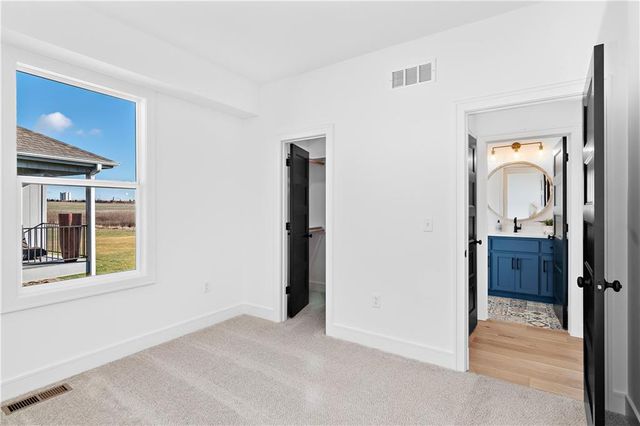 19317 Skyview Lane, Spring Hill, KS 66083