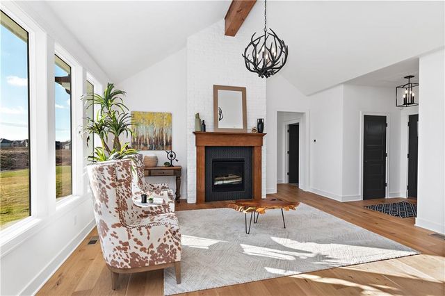 19317 Skyview Lane, Spring Hill, KS 66083