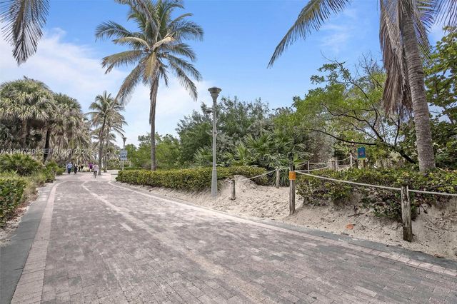 1623 Collins Ave 812, Miami Beach, FL 33139