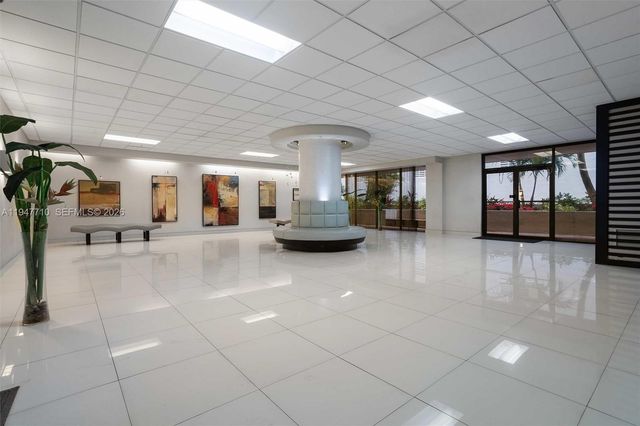 1623 Collins Ave 812, Miami Beach, FL 33139