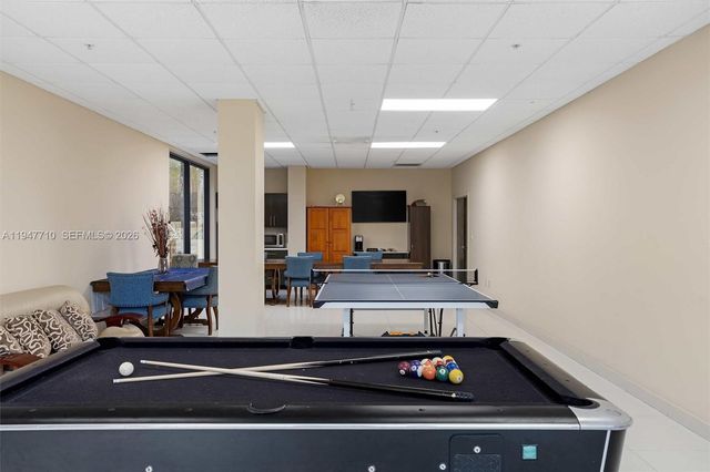 1623 Collins Ave 812, Miami Beach, FL 33139