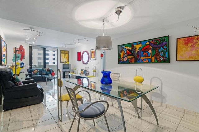 1623 Collins Ave 812, Miami Beach, FL 33139