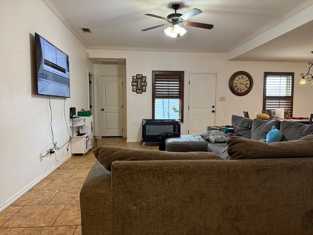 1204 E Nobles Ave, Midland, TX 79701