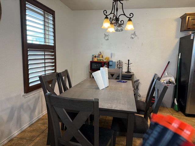 1204 E Nobles Ave, Midland, TX 79701