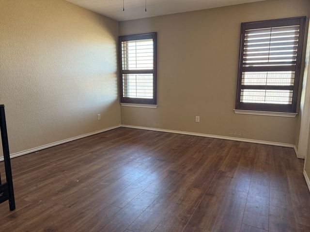 1204 E Nobles Ave, Midland, TX 79701