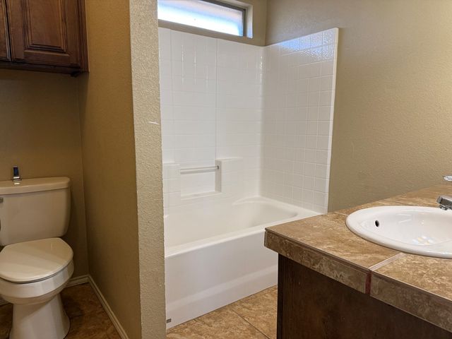 1204 E Nobles Ave, Midland, TX 79701