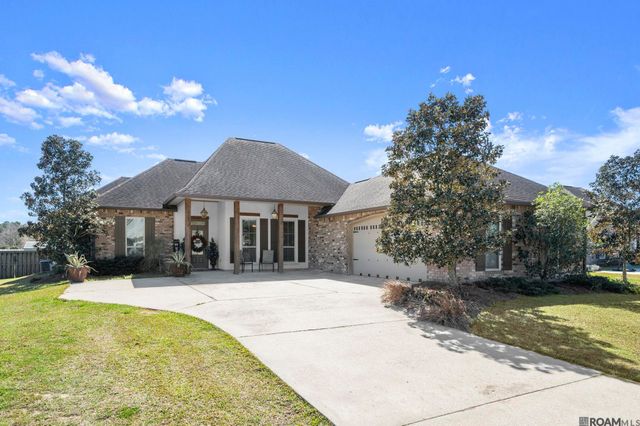 12480 Three Lakes Dr, Walker, LA 70785