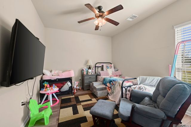 12480 Three Lakes Dr, Walker, LA 70785