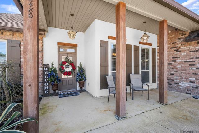 12480 Three Lakes Dr, Walker, LA 70785