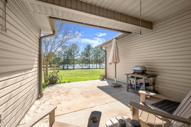 12480 Three Lakes Dr, Walker, LA 70785