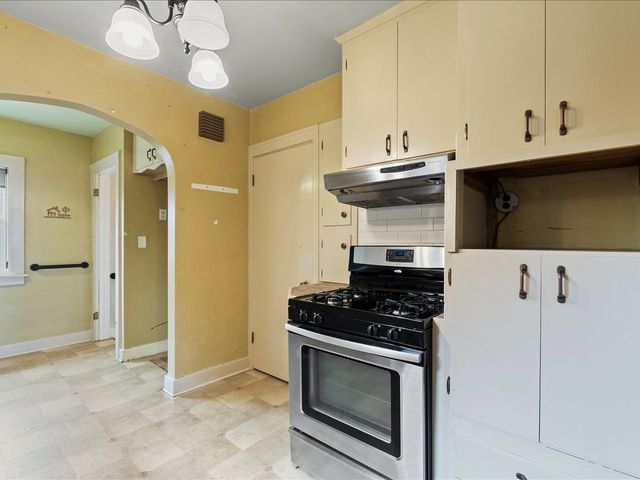 1826 41st Street, Rock Island, IL 61201