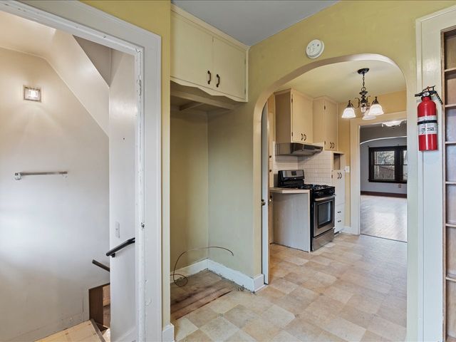 1826 41st Street, Rock Island, IL 61201