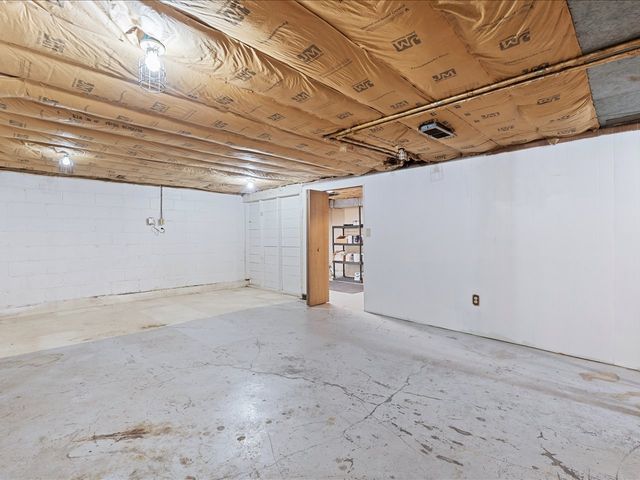 1826 41st Street, Rock Island, IL 61201