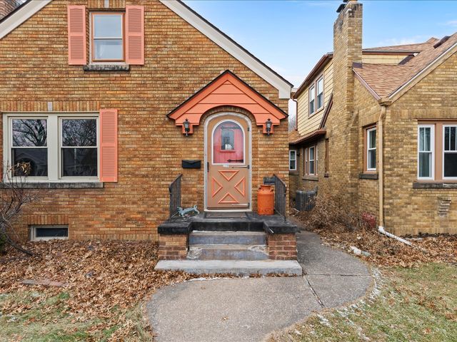 1826 41st Street, Rock Island, IL 61201