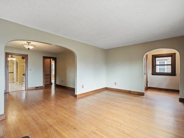 1826 41st Street, Rock Island, IL 61201