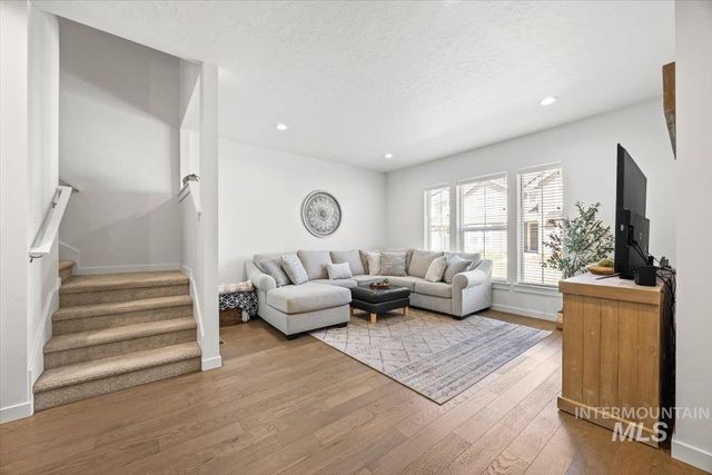 11008 W Portola St, Boise, ID 83709