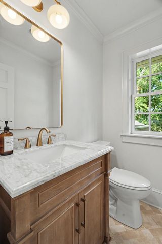402 Lynnwood Blvd, Nashville, TN 37205