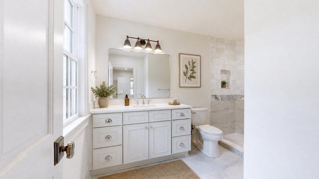 402 Lynnwood Blvd, Nashville, TN 37205