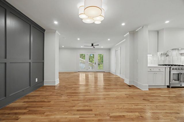 402 Lynnwood Blvd, Nashville, TN 37205