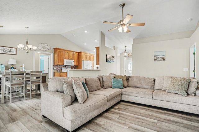 1310 Gailard Dr., Conway, SC 29526